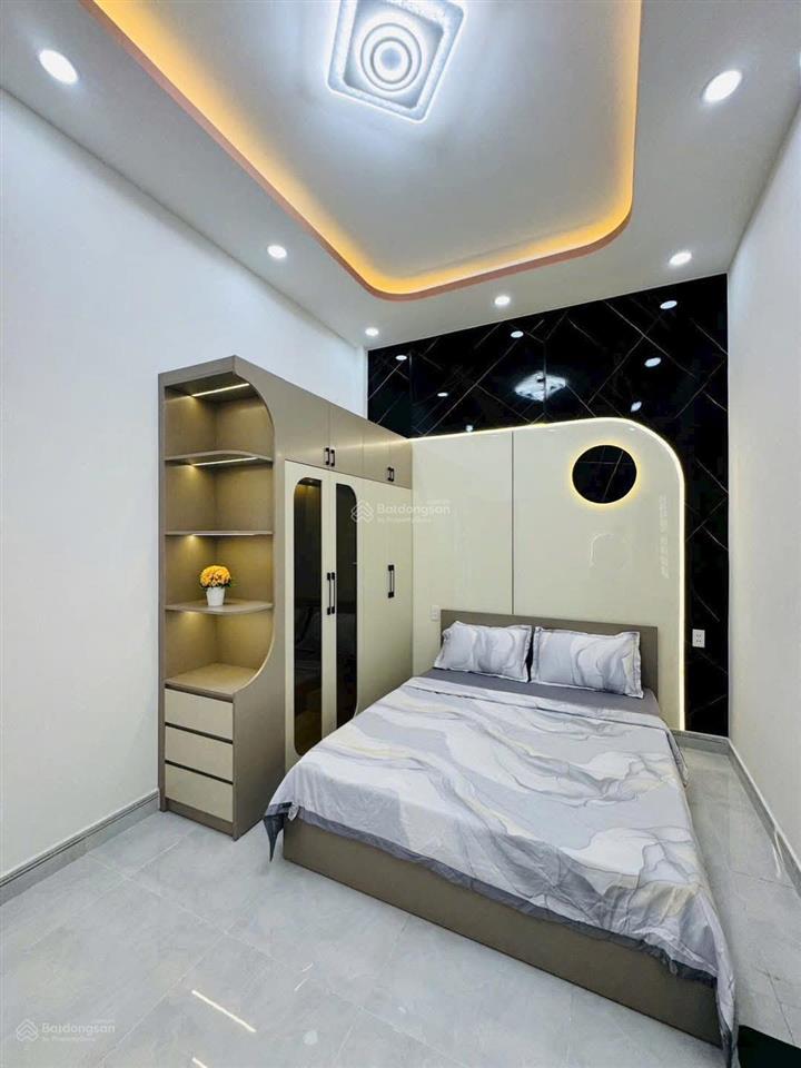 Bán nhà đặng thùy trâm  4pn 5wc  giá chốt 3tỷ100