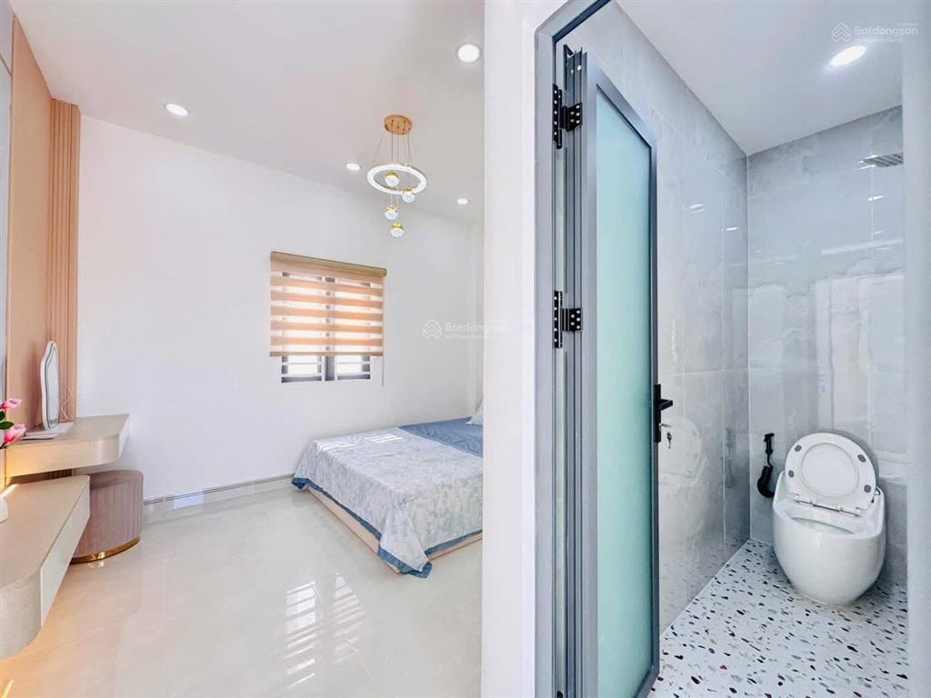 Hiếm! nhà nguyễn gia trí 60m2  4pn 5wc  sát hutech  chỉ 3tỷ390