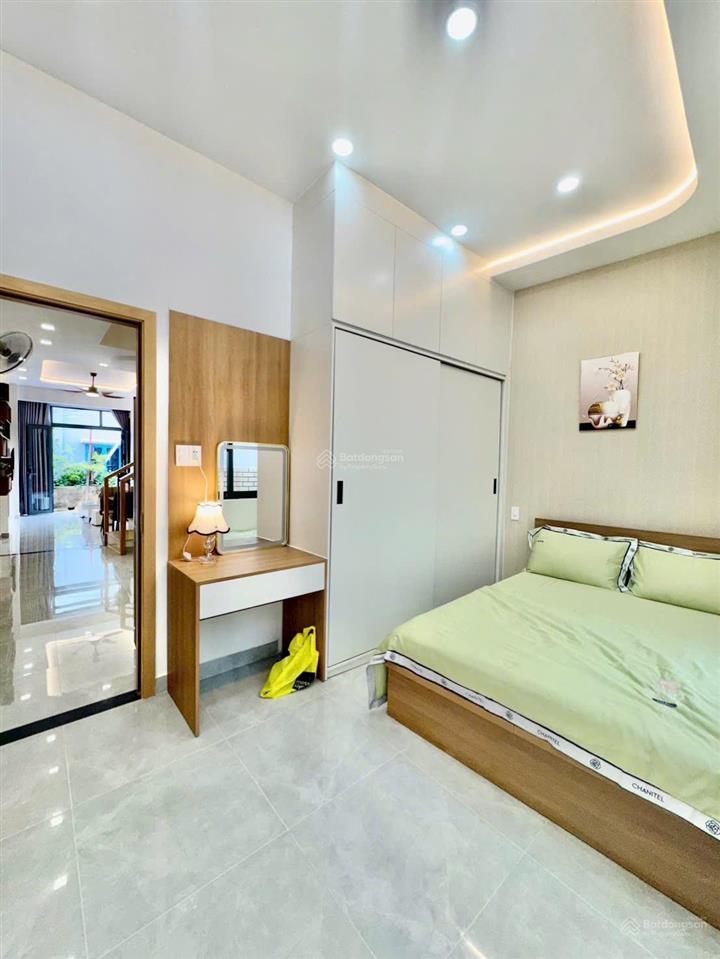 Bán nhà riêng tại đỗ xuân hợp, giá 2tỷ490, 52m2, 3pn, 4wc, mặt tiền 4m, ngõ rộng 5m