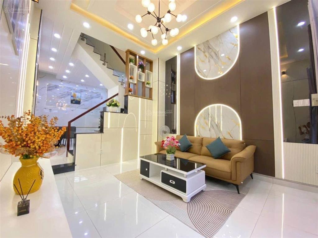 Nhà riêng lê văn sỹ  64m  4pn  5wc  giá 5 tỷ 590
