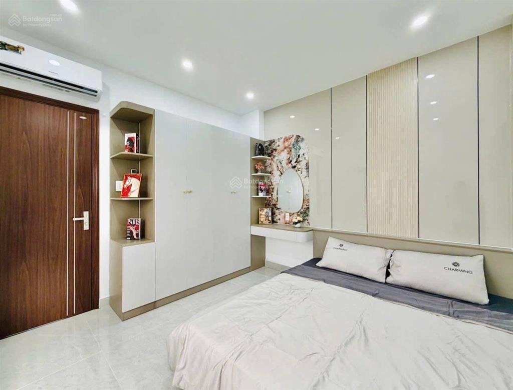 Nhà riêng lê văn sỹ  64m  4pn  5wc  giá 5 tỷ 590