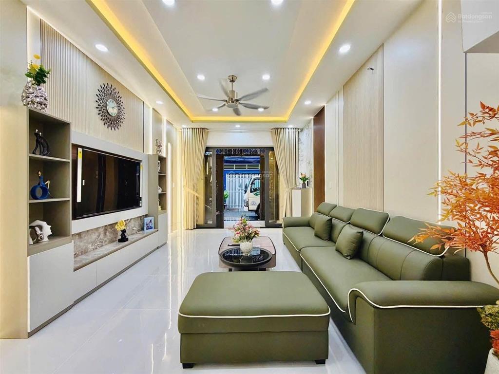 Nhà cao thắng 70m² 4pn, 5wc giá 5,79 tỷ, sổ riêng, chính chủ