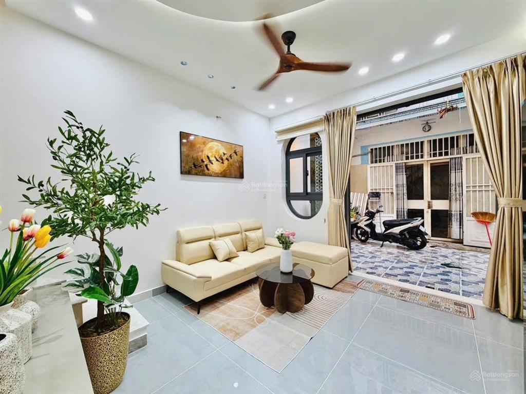 Bán gấp nhà riêng lê văn sỹ p.13, phú nhuận  5tỷ320