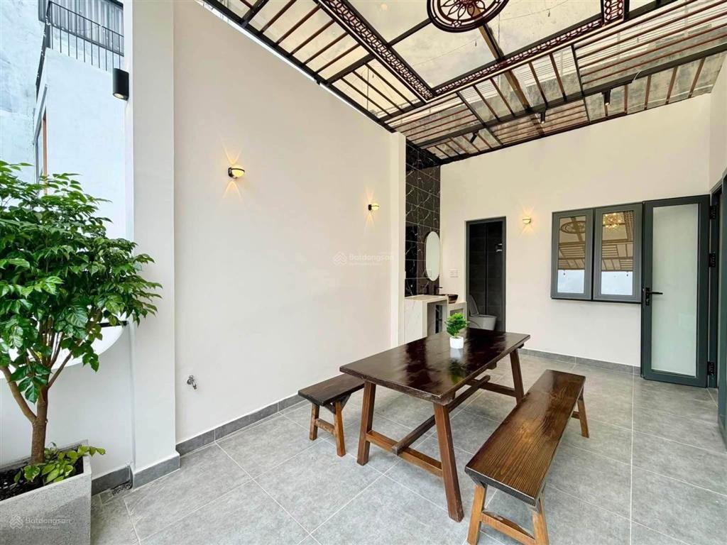6 tỷ 150 triệu  nhà riêng huỳnh văn bánh 65m  4pn 5wc  hàng ngộp