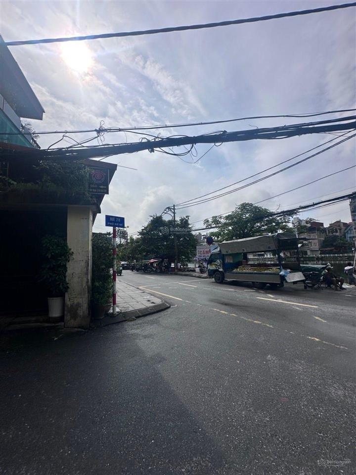 Bán đất tặng nhà 3 tầng bồ đề  mặt ngõ thông hồng tiến  kimh doanh  mặt tiền rộng.
