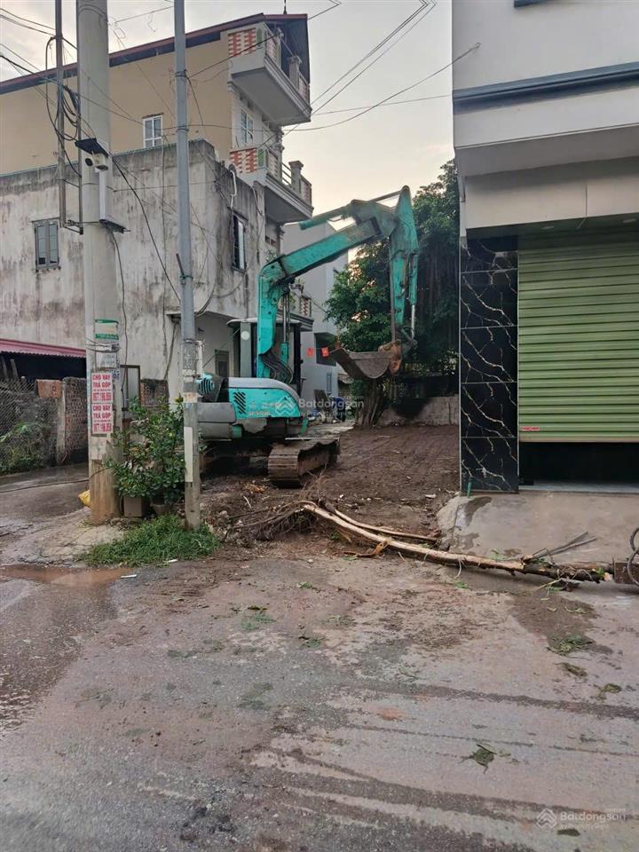 Bán đất đẹp  vị trí đẹp mặt đường tiểu khu giấy  cơ khí, tt. phú minh