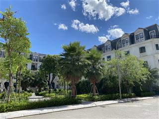 Hàng mới ra chủ nhà thiện chí bán căn lk 116m2 view vườn hoa giá chỉ 40 tỷ có thương lượng