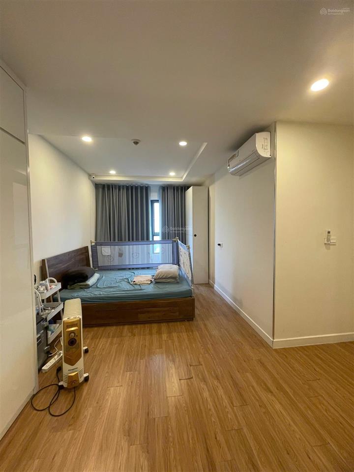 Bán gấpch3pn 102m2 tầng cao view hồ tây giá chỉ 12 tỷ. có thương lương cho khách thiện chí