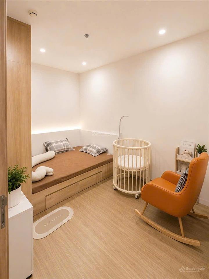 Căn hộ 2n2vs 55m2 tòa g1 sola  tầng trung  3.3 tỷ  vinhomes smart city