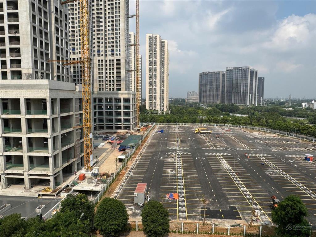 Căn hộ 2n2vs 55m2 tòa g1 sola  tầng trung  3.3 tỷ  vinhomes smart city