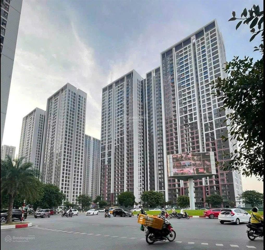 Căn hộ 2n2vs 55m2 tòa g1 sola  tầng trung  3.3 tỷ  vinhomes smart city
