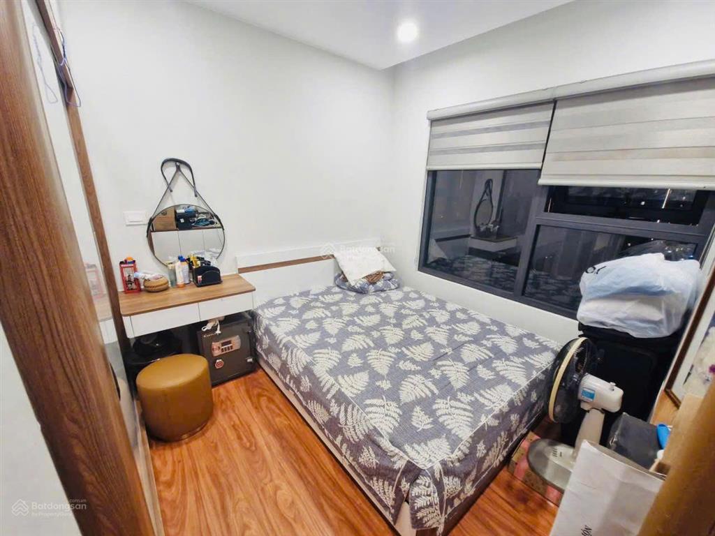 Giá hời phân khu căn 2n2vs +1 rộng 64m2  full đồ  gần nhà xe chỉ 4.1 tỷ tại vinhomes smart city