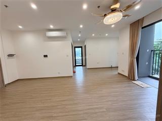 Bán 3n2vs 82m2 tòa victoria  2 hầm xe  hướng mát  chỉ 6 tỷ (vinhomes smart city)