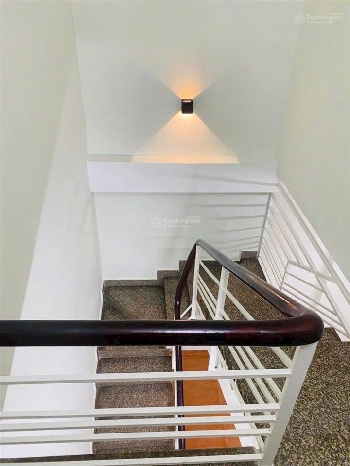 Bán nhà hẻm xe hơi tân phú 48m 2 tầng 2pn giá 5,55 tỷ