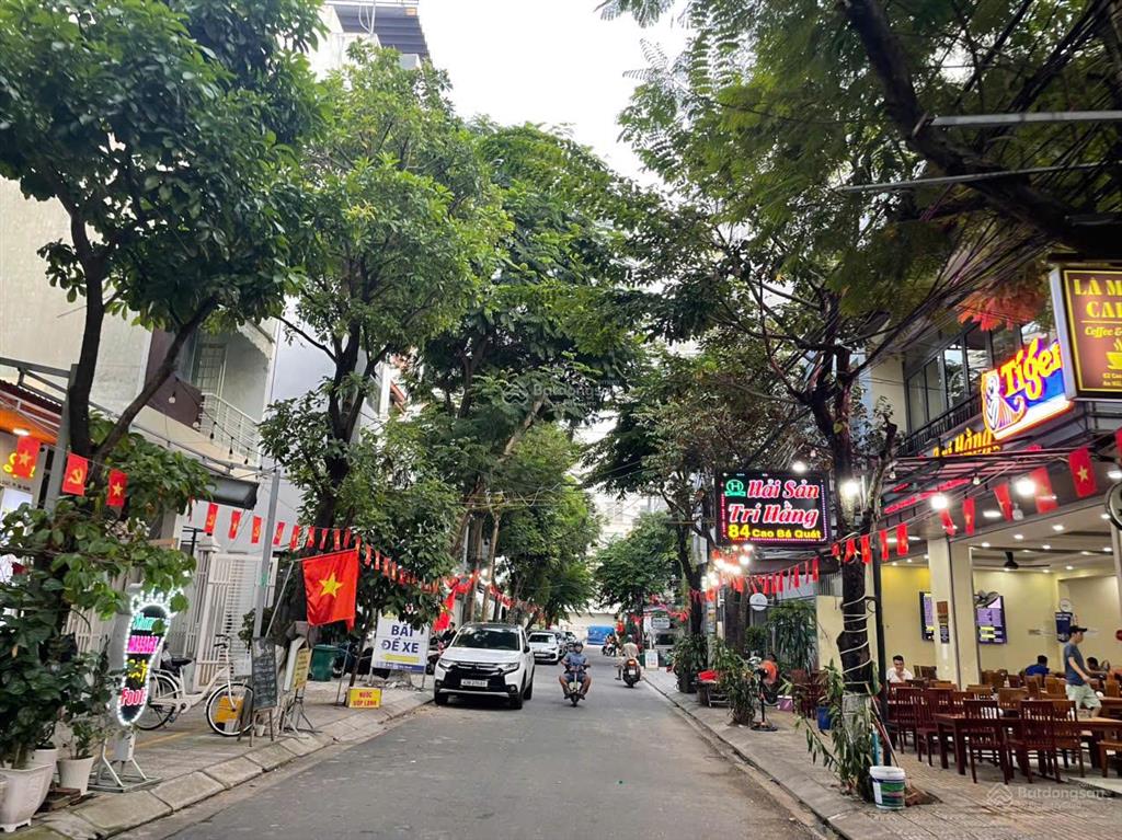 Bán căn nhà 3 tầng đẹp nhất cao bá quát  view cầu rồng  cầu tình yêu  tt phố du lịch đà nẵng
