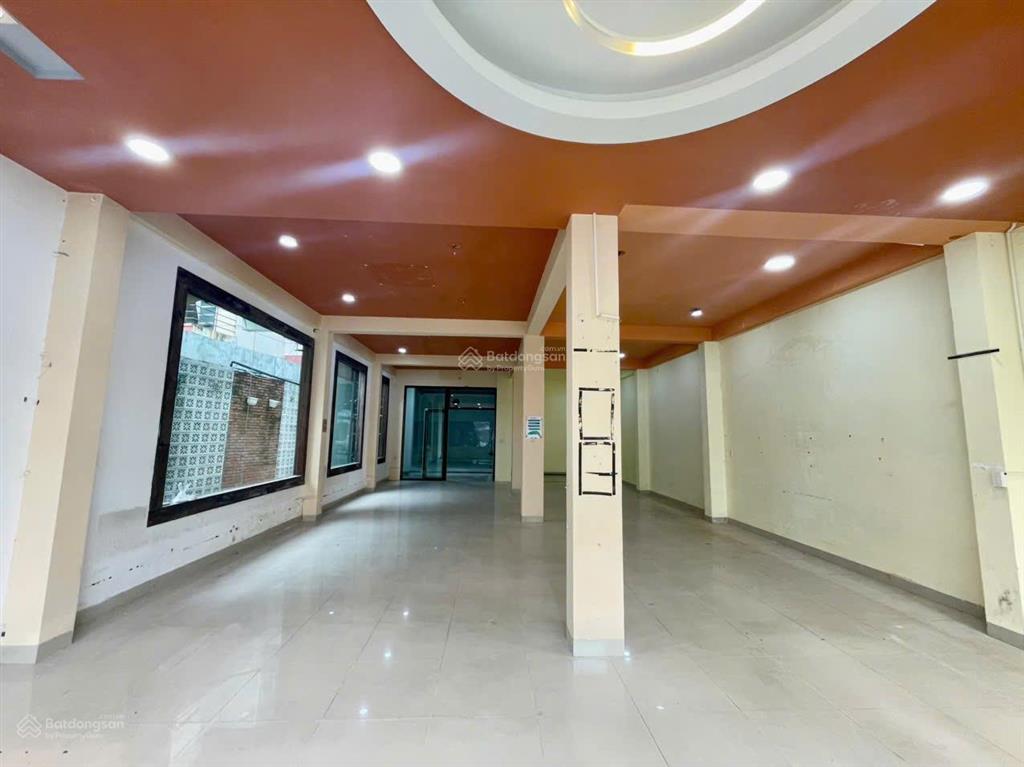 Mặt tiền cực chất  trần cao vân  giá trị kinh doanh không thể so sánh  mặt tiền 11,5m