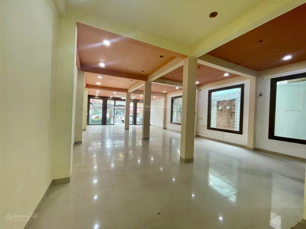 Mặt tiền cực chất  trần cao vân  giá trị kinh doanh không thể so sánh  mặt tiền 11,5m