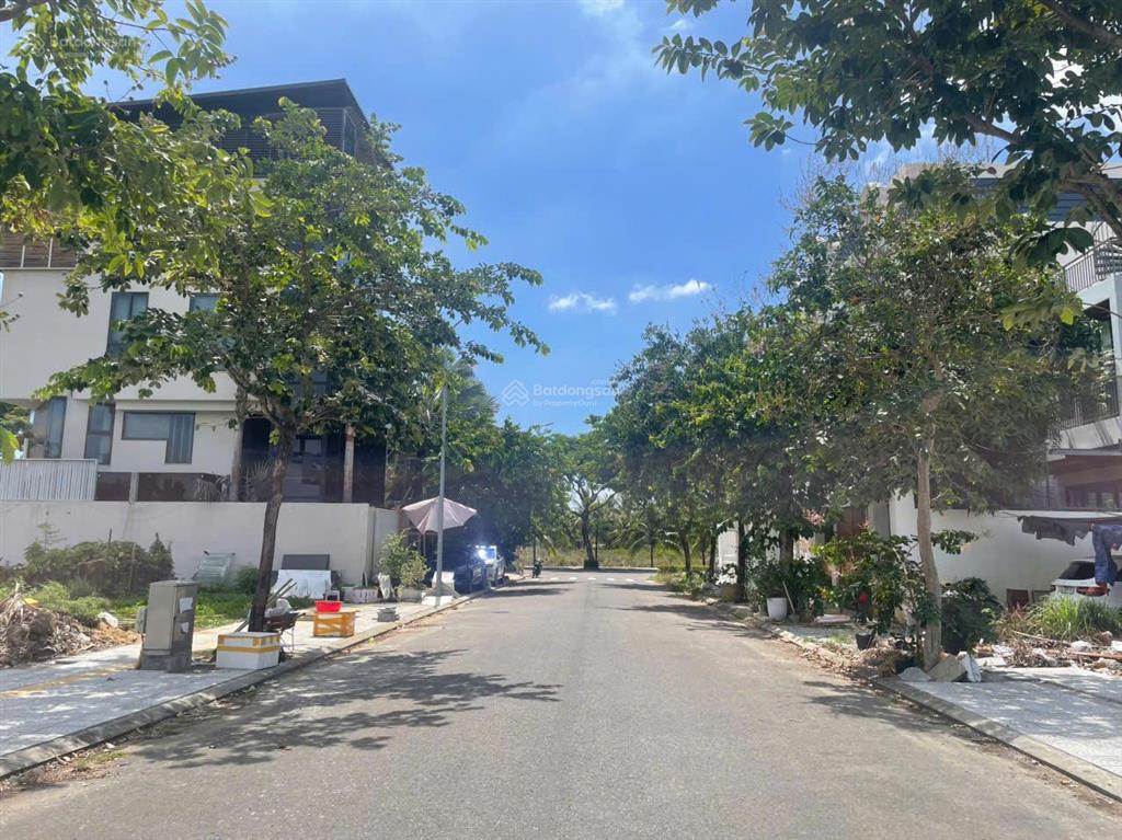 Cần chuyển nhượng lô đất 180m² sạch đẹp kđt fpt city đà nẵng