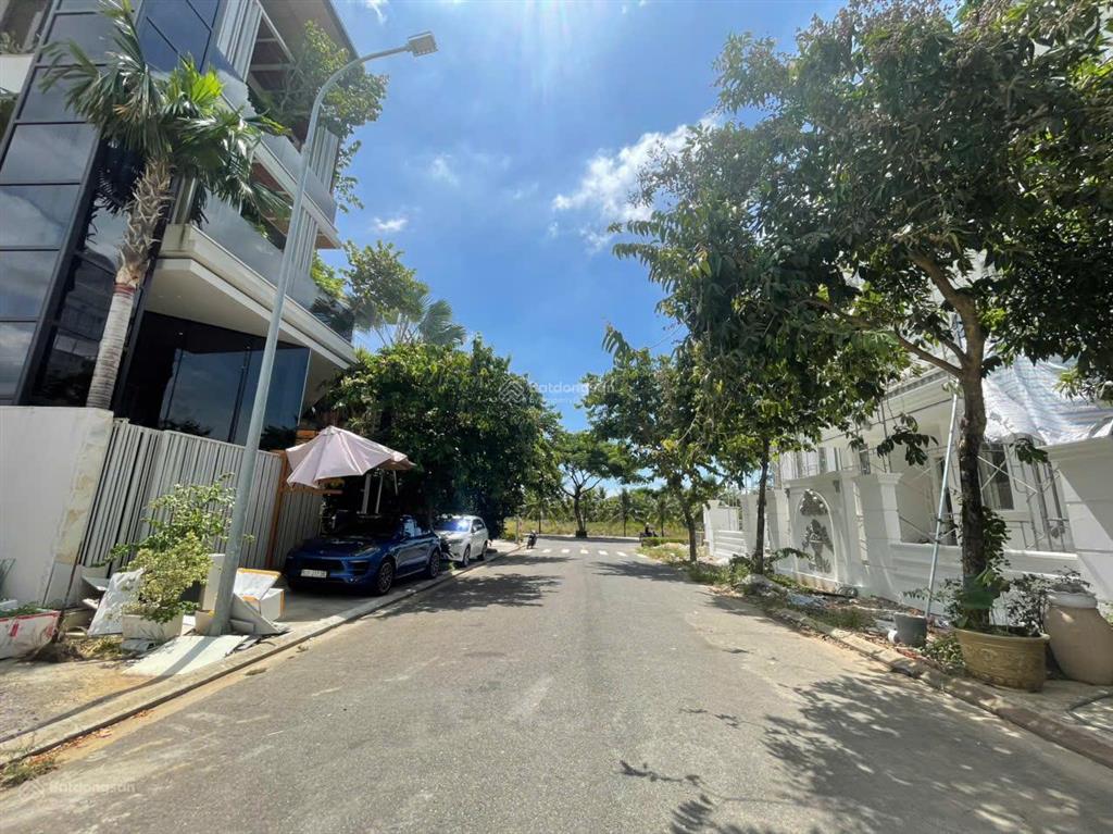 Cần chuyển nhượng lô đất 180m² sạch đẹp kđt fpt city đà nẵng
