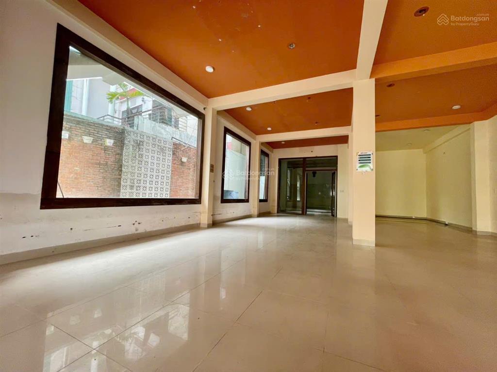 Mặt tiền cực chất, trần cao vân  giá trị kinh doanh không thể so sánh  khu dân cư sầm uất
