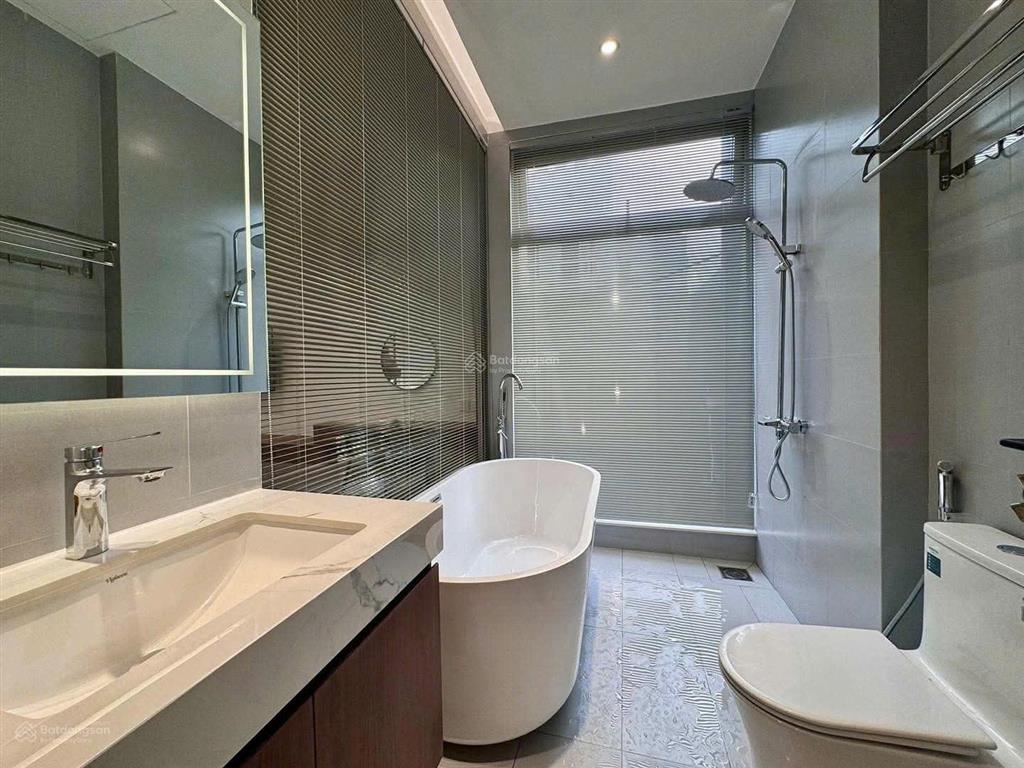 Siêu phẩm biển mỹ khê  villa xây mới  2 mặt đường  đẳng cấp  dòng tiền đỉnh 2tỷ2/năm