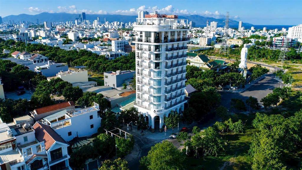 Bán khách sạn 2 mặt tiền, view pháo hoa, tp đà nẵng
