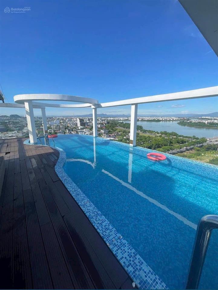 Bán khách sạn 2 mặt tiền, view pháo hoa, tp đà nẵng