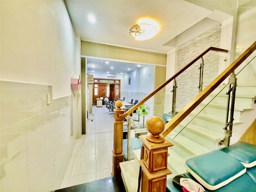 Nhà đẹp lê đức thọ, hxh 9m, 3 tầng, 92m2, chỉ 8,9x tỷ
