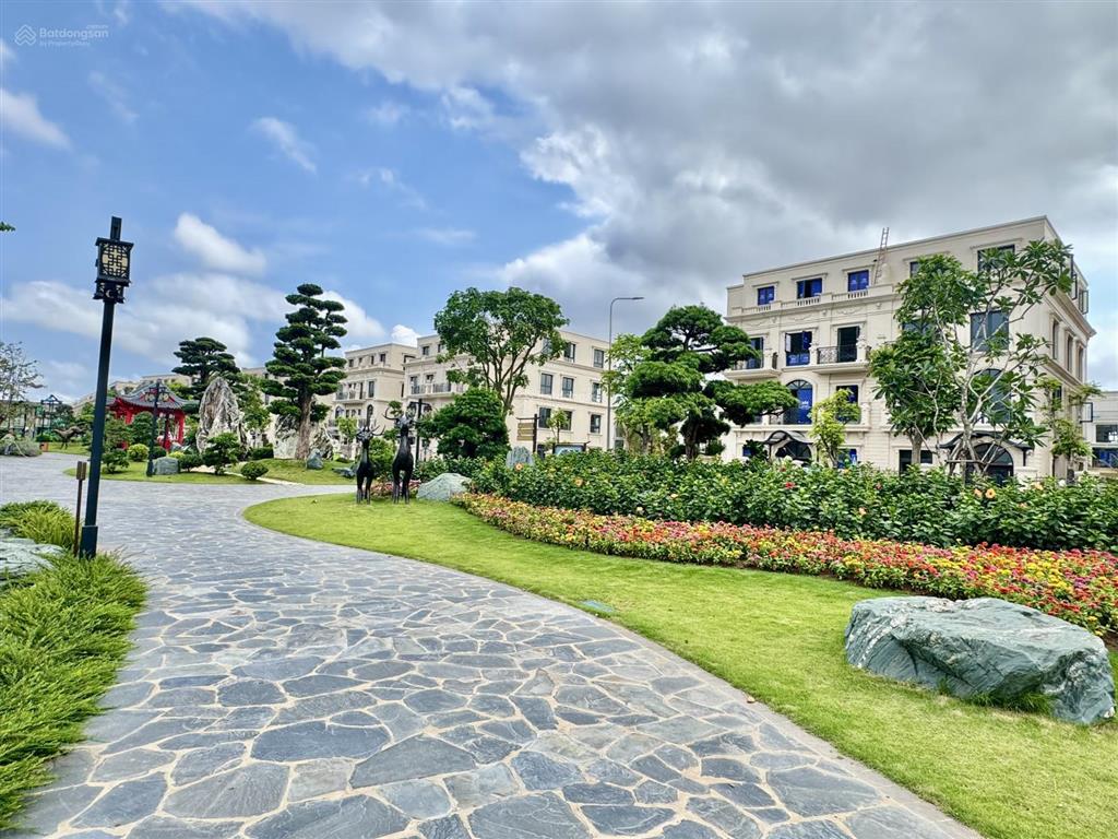 Vinhomes vũ yên mua biệt thự tặng  200 m2 sân vườn, ưu đãi đến 34%