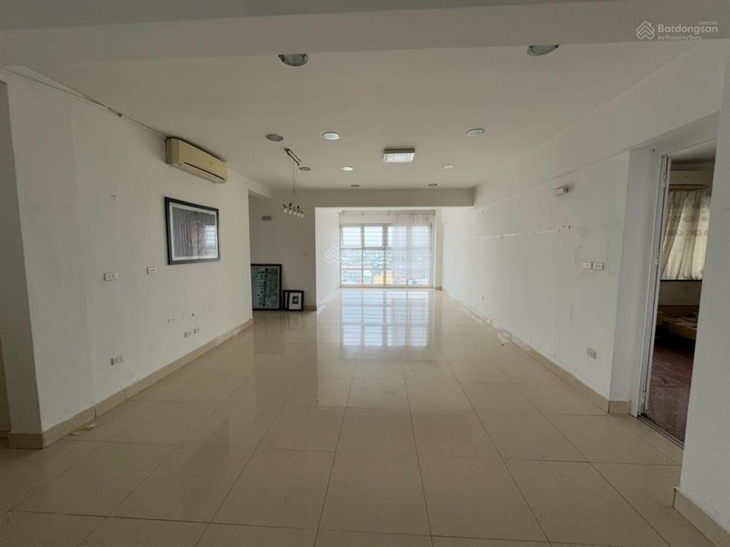 Ct10 kđt việt hưng 156m2, tầng trung, 4pn + 3vs, giá 9.0 tỷ  0904 530 ***