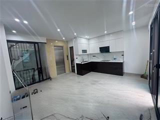 Siêu phẩm 6 tầng thang máy, thụy khuê, tây hồ, ô tô đỗ cửa, 20m ra phố, dt  39m2x6t, mt 6m.