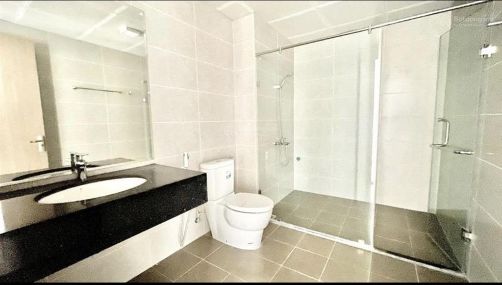Chính chủ cần bán căn góc 168m2 tòa a view lotte, hồ tây. sẵn sổ đỏ. có slot oto. thiện chí bán gấp