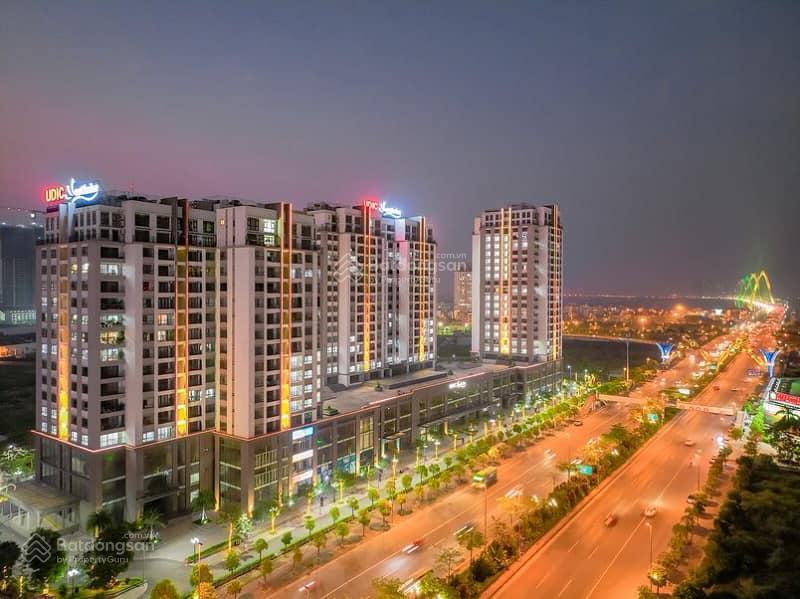 Chính chủ cần bán căn góc 168m2 tòa a view lotte, hồ tây. sẵn sổ đỏ. có slot oto. thiện chí bán gấp