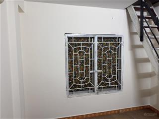 Cho thuê nhà riêng 3 tầng đội cấn, ngọc hà giá chỉ 3,5 triệu/tháng