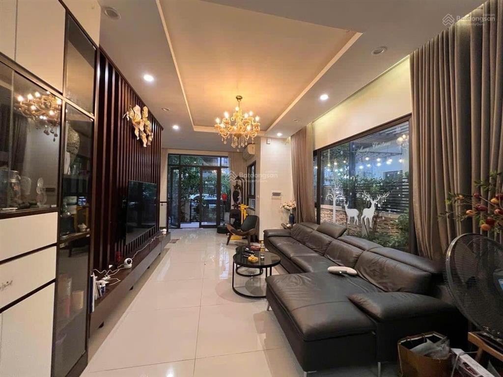 Phạm thủy villas  cho thuê biệt thự 154m2 full đồ rất đẹp vinhomes thăng long.  0936 079
