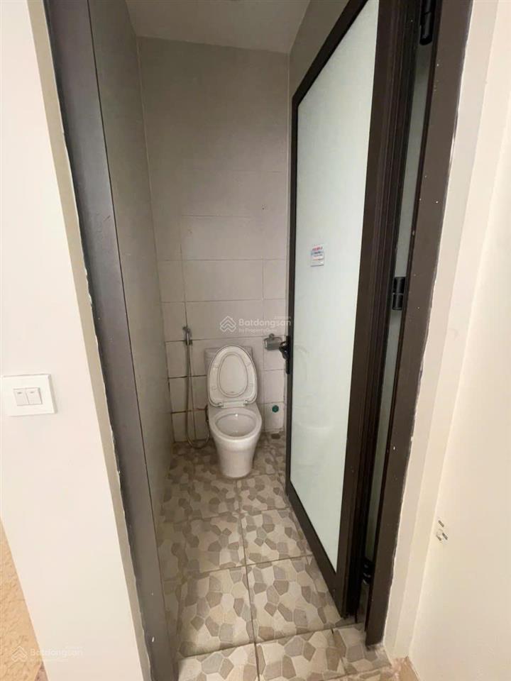 Phạm thủy villas  cho thuê tầng 1 vinhomes thăng long. giá 8 triệu/tháng