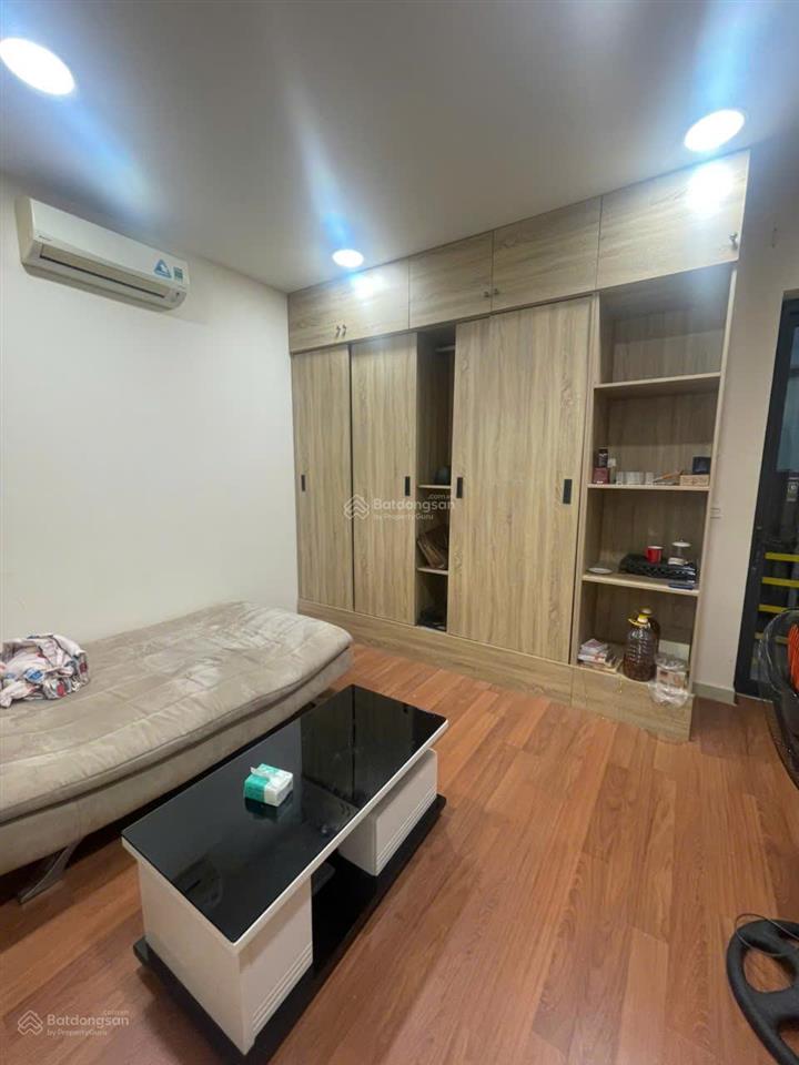 Phạm thủy villas  cho thuê tầng 1 vinhomes thăng long. giá 7 triệu/tháng