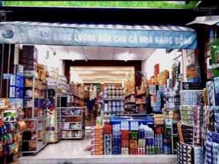 Bán gấp căn nhà ở ngay chợ phú lợi, đang cho thuê 20 triệu/ tháng, 1 lầu, 6mx20m