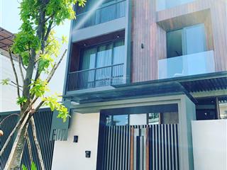Bán nhanh biệt thự phú mỹ hưng giá thương lượng