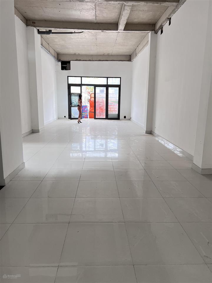 Cho thuê nhà mặt tiền nguyễn văn lượng giá 60 triệu/tháng. 0985 323 ***