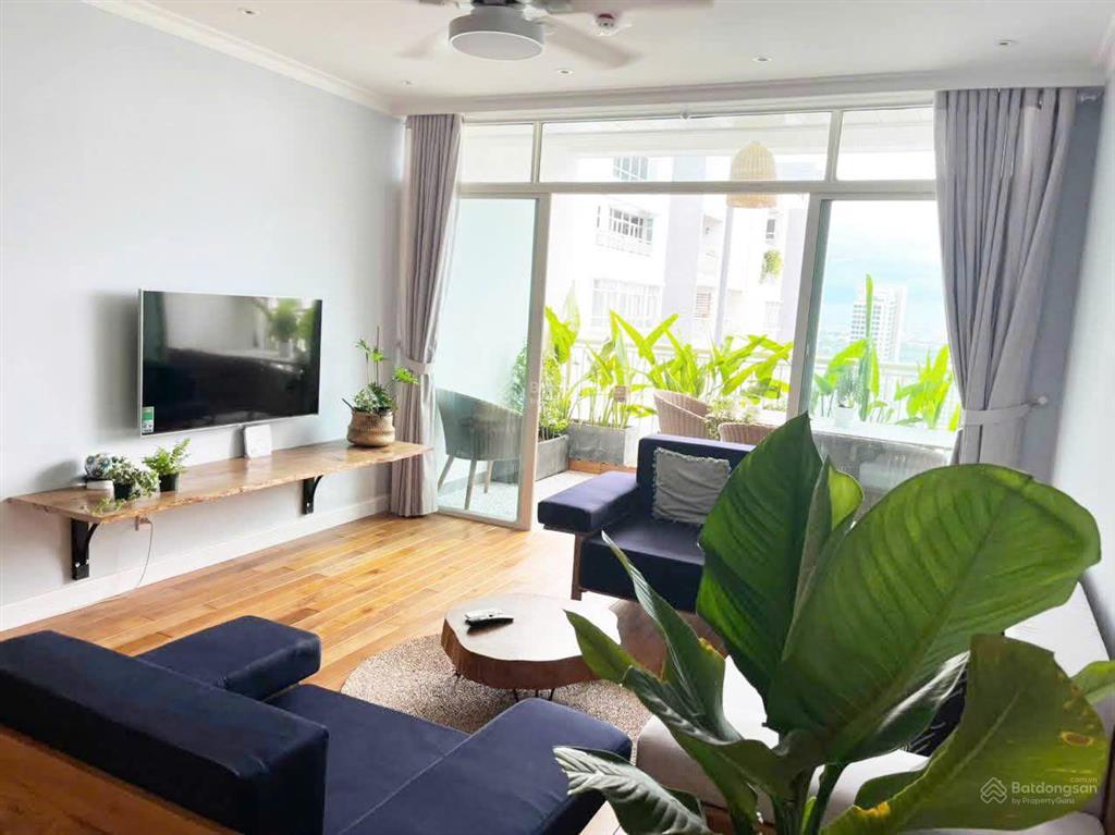 Thuê chcc hoàng anh river p. thảo điền q2 (162m, 4pn giá 28tr/th)ban công to thoáng, nhà đẹp giá rẻ