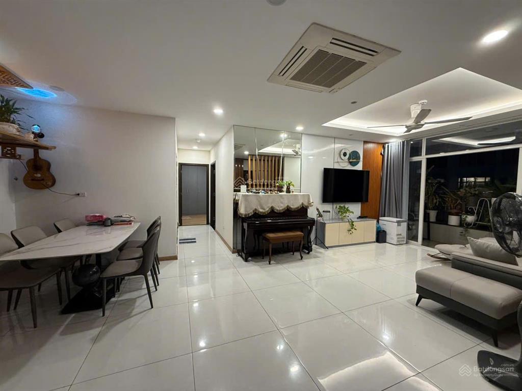 Thuê chcc cantavil q.2 (120m², 3 phòng, giá 20 tr/th) ban công siêu thoáng, nhà mới đẹp, giá rẻ
