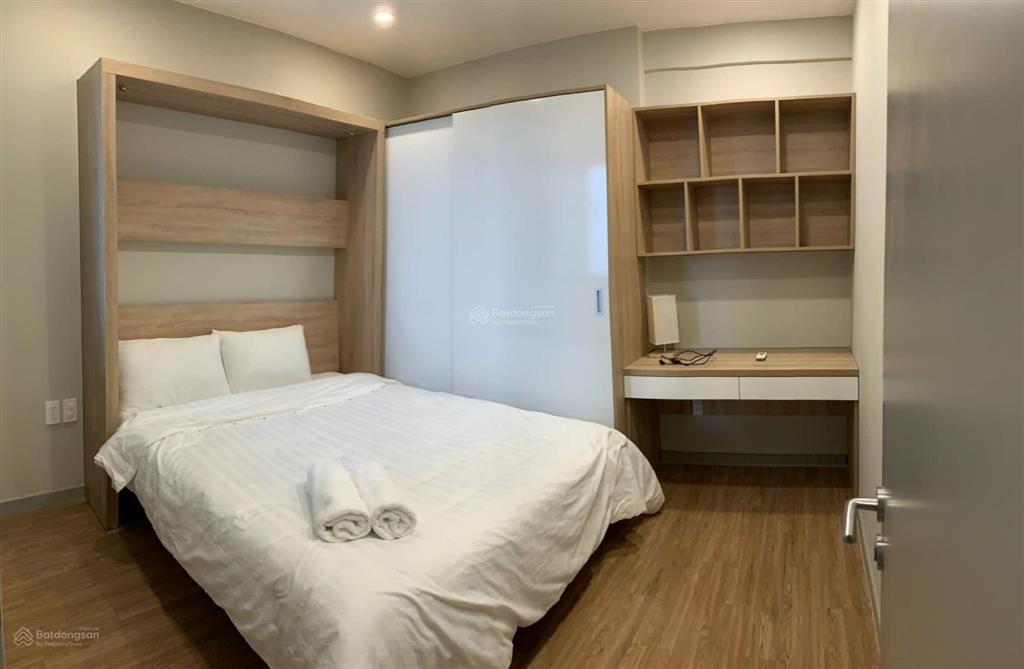 Thuê căn góc cantavil ap q2 (98m2, 3pn, full giá 19,5tr/th) tttm sát bên, ban công hướng thoáng mát