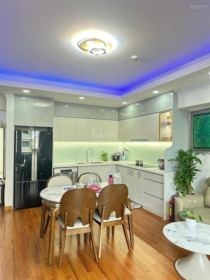 Thuê căn góc cantavil ap q2 (80m2, 3pn, full giá 16tr/th) tttm sát bên, ban công hướng thoáng mát