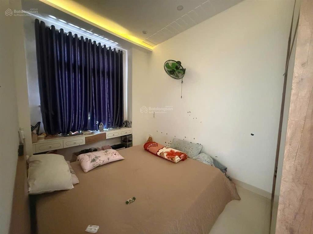 Mình chính chủ cần căn nhà 2 tầng , kiệt 3m k96 điện biên phủ,ngang 7m