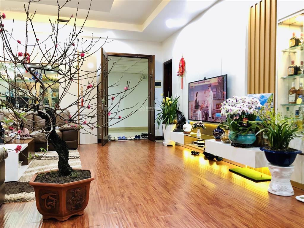 Chính chủ bán căn hộ đẹp vị trí vàng hà đông