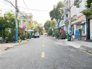 Mặt tiền phước bình 100m (4x25)  giá nhỉnh 90tr/m2. chủ về quê, gấp bán.