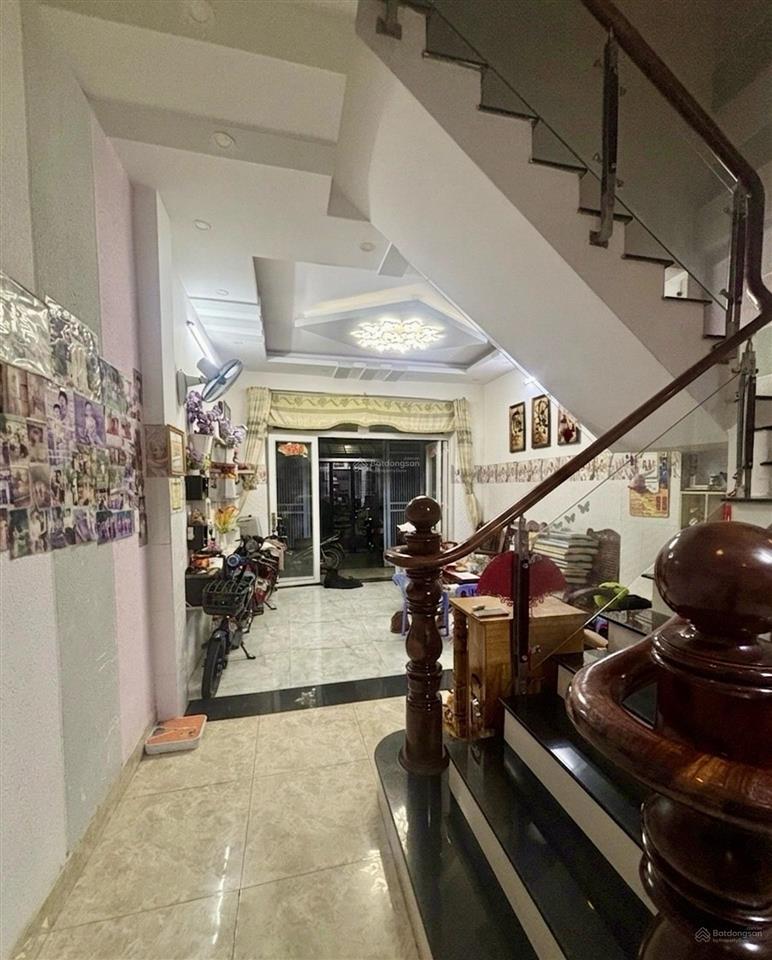 Chỉ 6 tỷ, nhà mới 3 tầng btct, 56m2, 4pn, hxh 8m nguyễn xiển, long bình. shr, vào ở ngay.