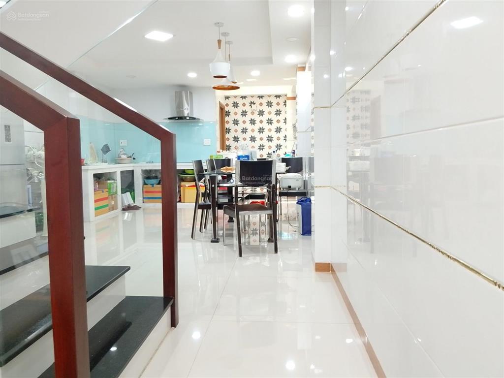 Nhà mới 3 tầng btct, 68m2, ngang 4m, 3pn, hxh 8m long bình, quận 9. shr, chủ gấp bán. chỉ 6 tỷ tl.