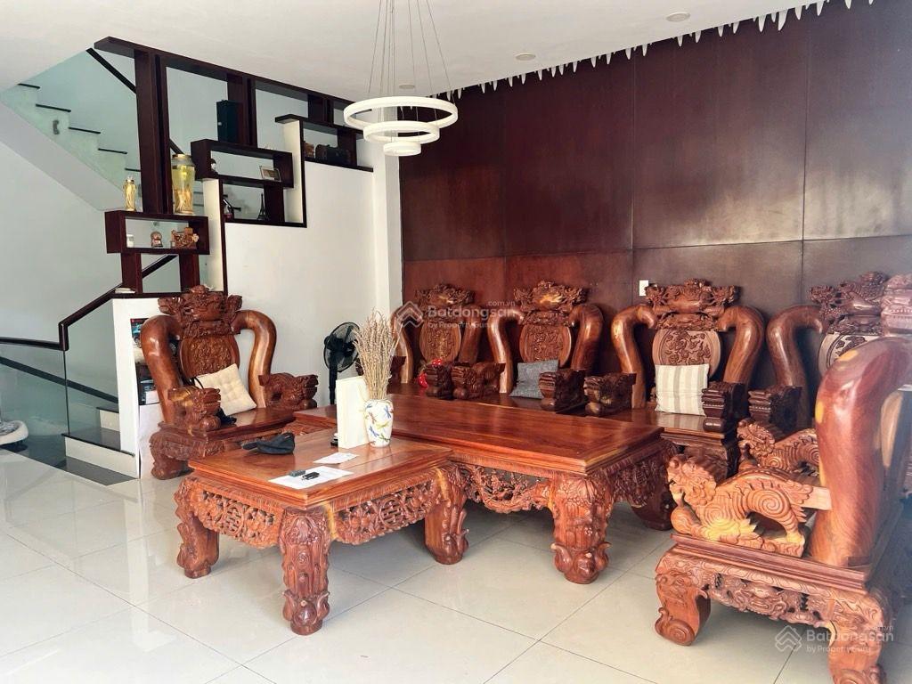 Biệt thự vườn làng tăng phú, 4 tầng, 169m2, 6pn + hầm để xe, khu vip tăng nhơn phú. chỉ 18 tỷ tl.